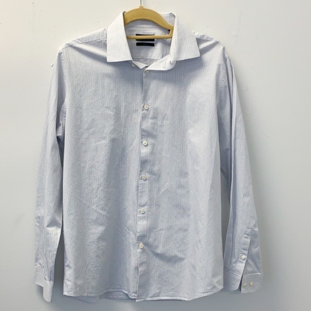 Theory button down